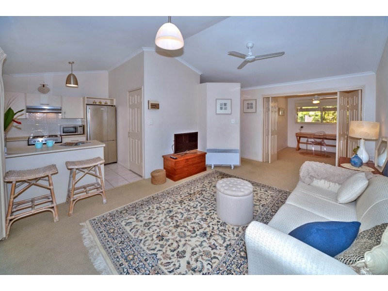 2/3 Sylvia Street, Noosaville QLD 4566