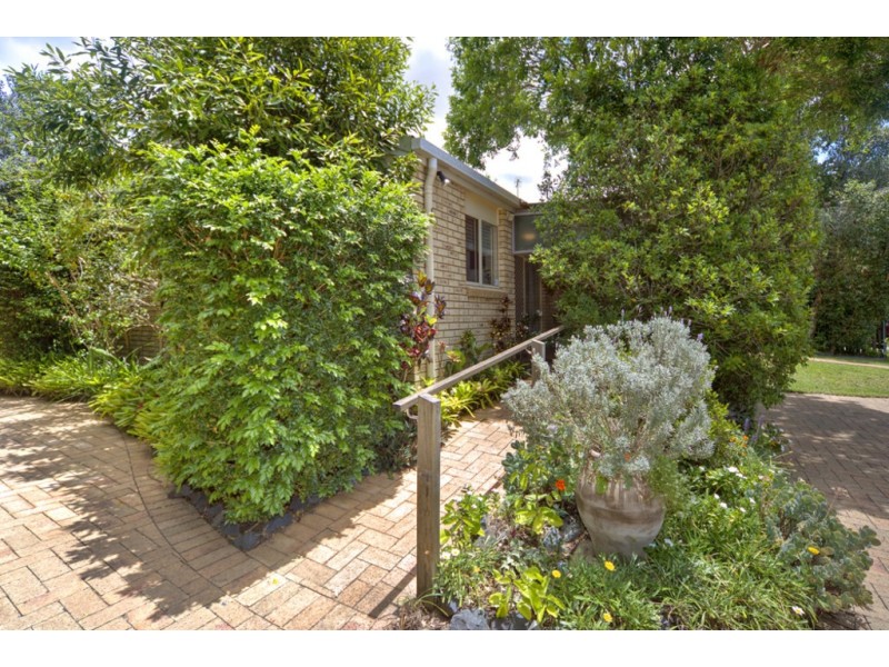 2/3 Sylvia Street, Noosaville QLD 4566