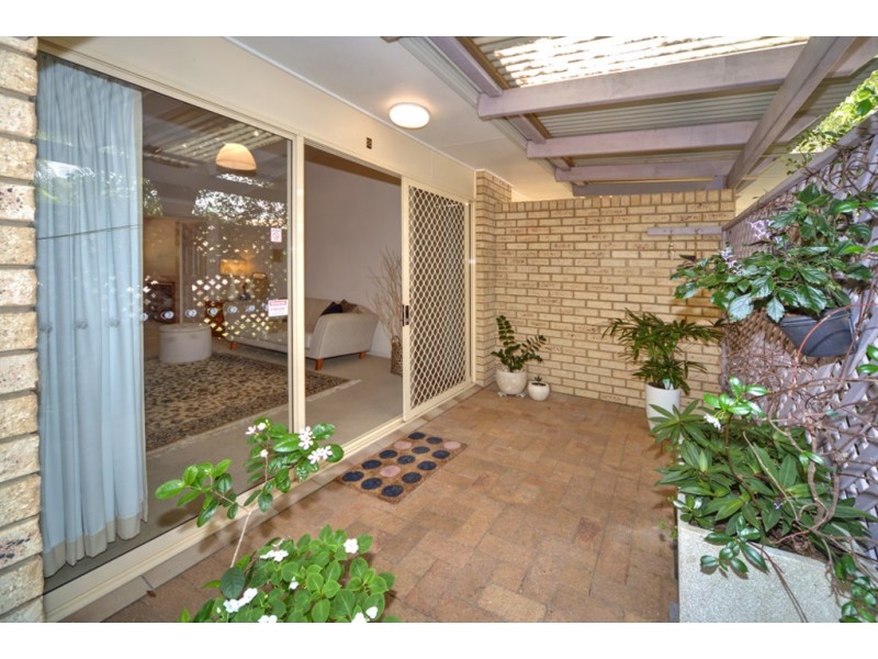 2/3 Sylvia Street, Noosaville QLD 4566