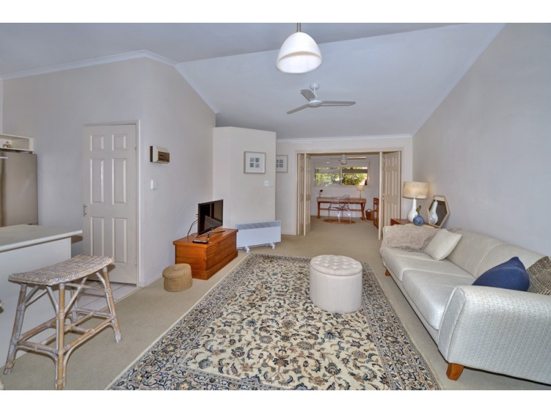 2/3 Sylvia Street, Noosaville QLD 4566