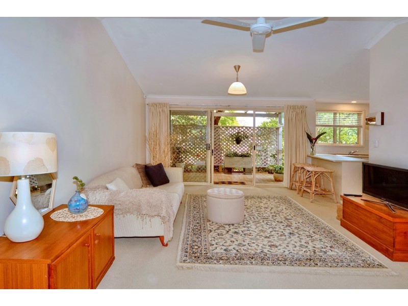 2/3 Sylvia Street, Noosaville QLD 4566