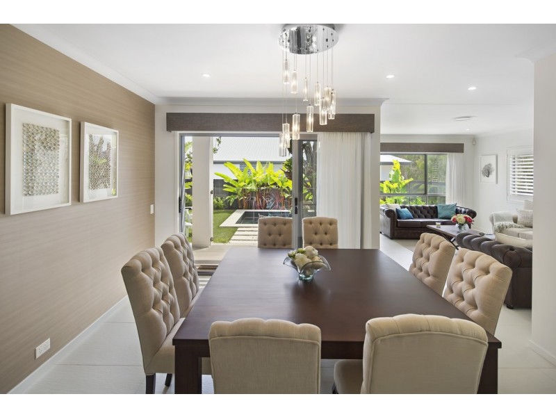 12 Crenshaw Place, Peregian Springs QLD 4573