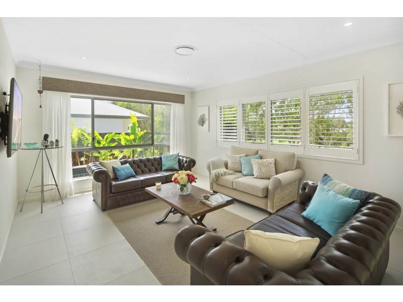 12 Crenshaw Place, Peregian Springs QLD 4573