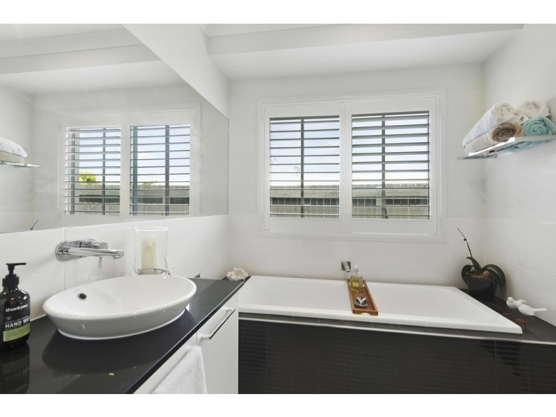 12 Crenshaw Place, Peregian Springs QLD 4573