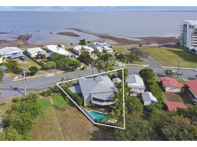 23 Woodcliffe Cres, Woody Point QLD 4019