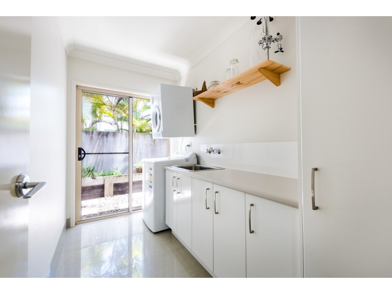 69 The Avenue, Peregian Springs QLD 4573