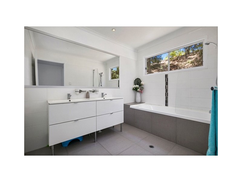 9 Bonavista Crescent, Doonan QLD 4562