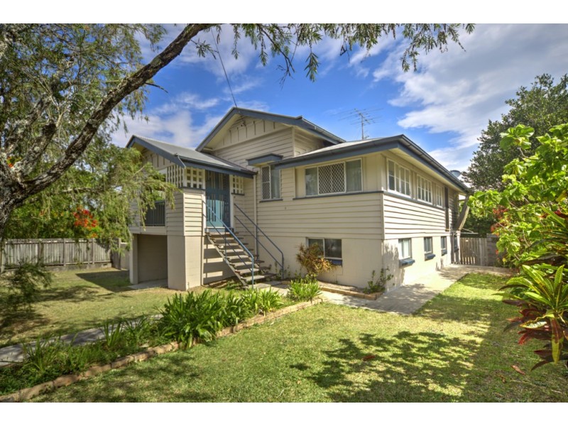 67 Poinciana Avenue, Tewantin QLD 4565