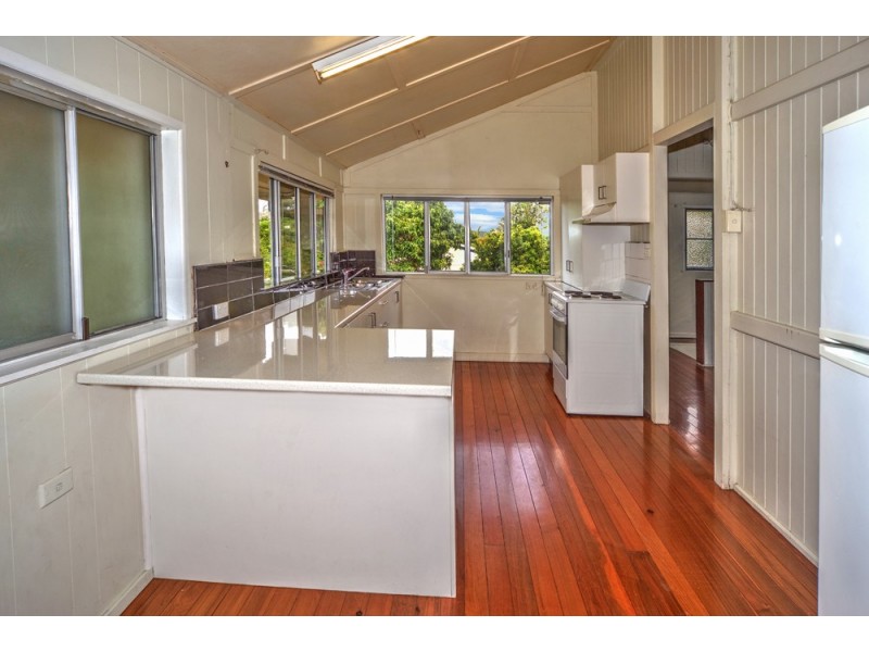 67 Poinciana Avenue, Tewantin QLD 4565