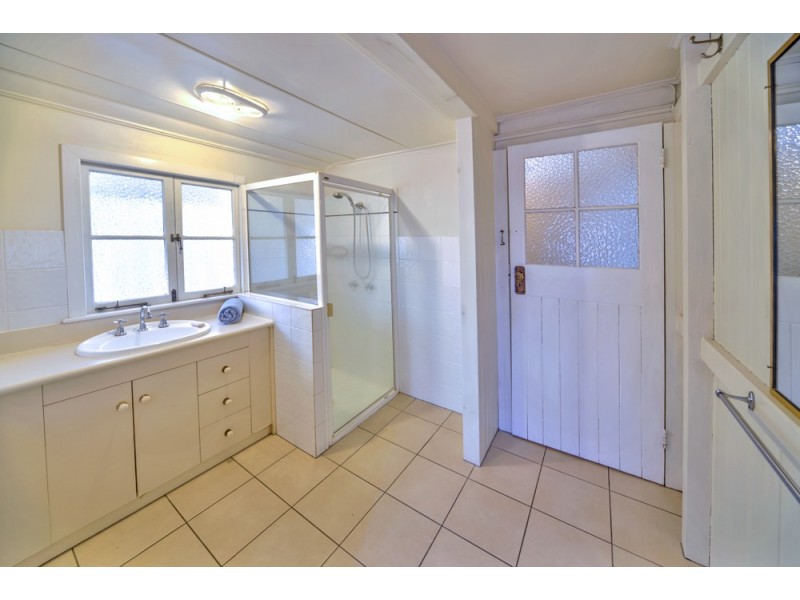 67 Poinciana Avenue, Tewantin QLD 4565