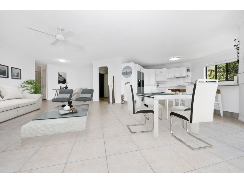 1/25 Buderim Ave, Mooloolaba QLD 4557