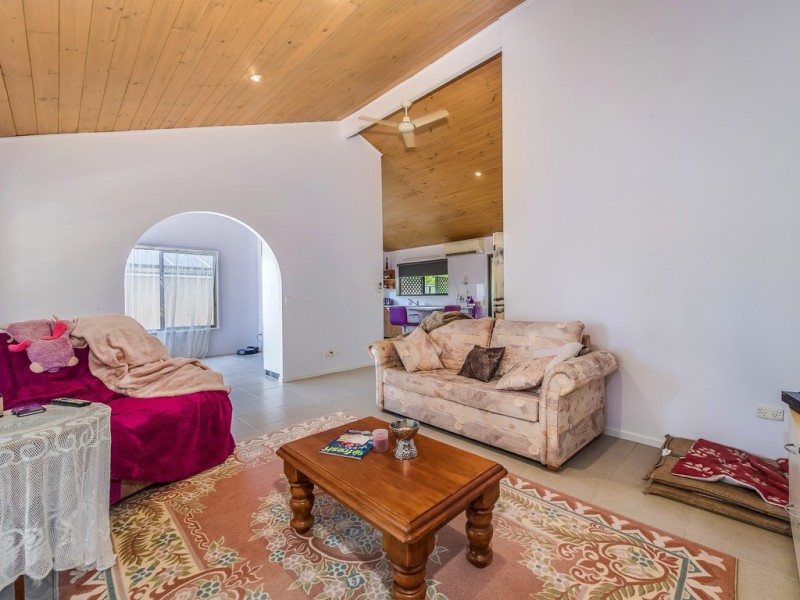 11 Orcades Street, Sunrise Beach QLD 4567