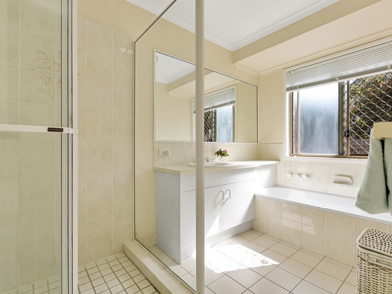 3 Victory Crescent, Sunrise Beach QLD 4567