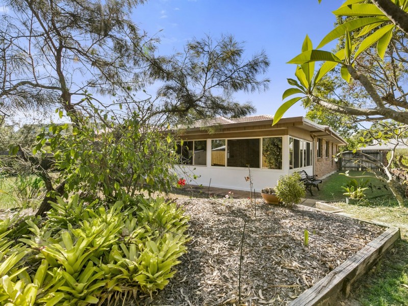 3 Victory Crescent, Sunrise Beach QLD 4567