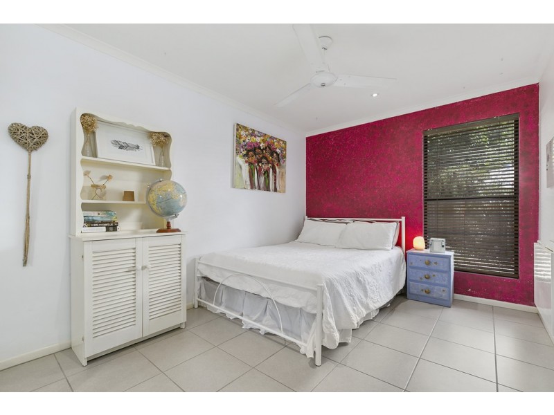 4 Captains Court, Sunrise Beach QLD 4567