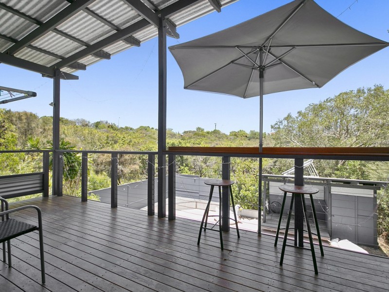 4 Captains Court, Sunrise Beach QLD 4567