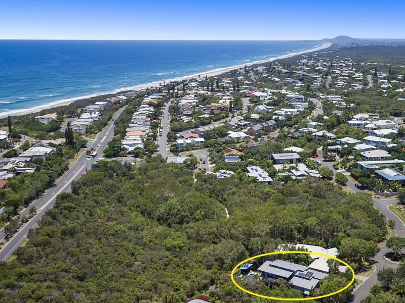 4 Captains Court, Sunrise Beach QLD 4567