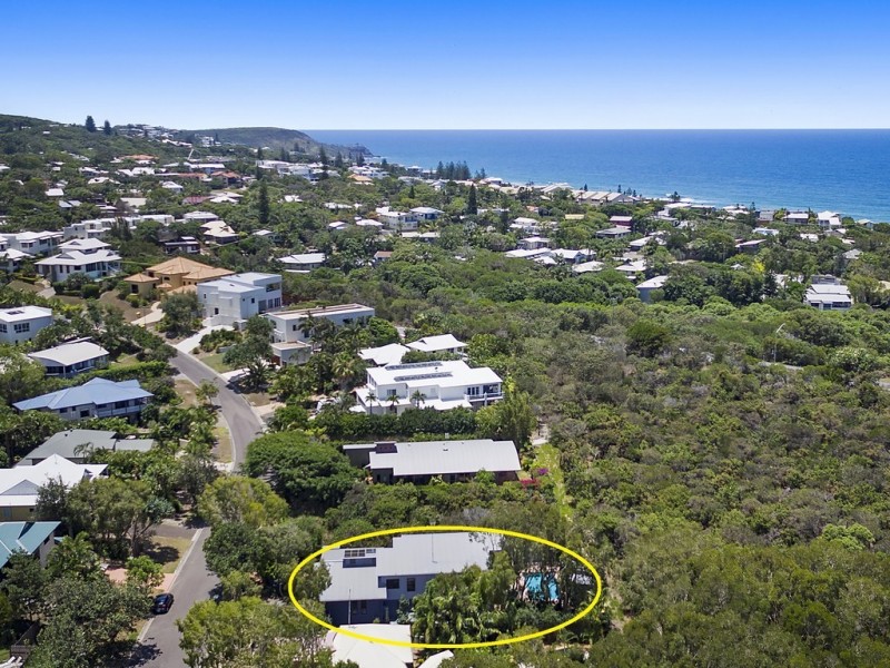 4 Captains Court, Sunrise Beach QLD 4567