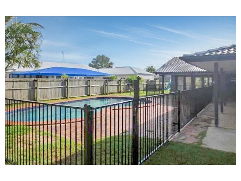 14 Jarrah St, Minyama QLD 4575