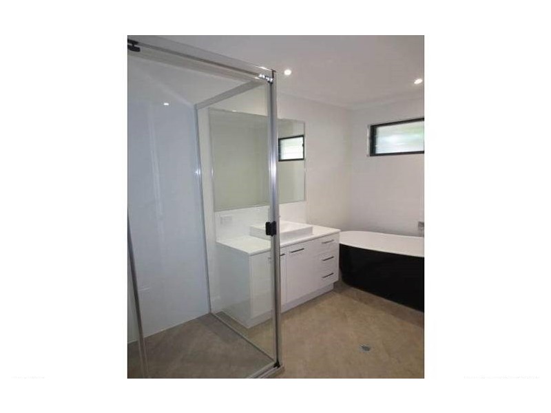 14 Jarrah St, Minyama QLD 4575