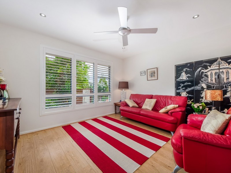 19 Smoke Bush Drive, Noosa Heads QLD 4567