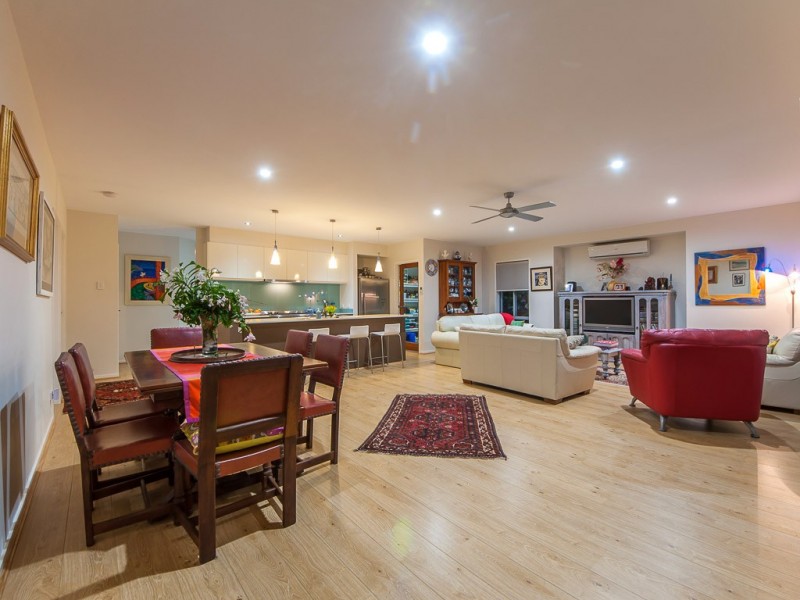 19 Smoke Bush Drive, Noosa Heads QLD 4567