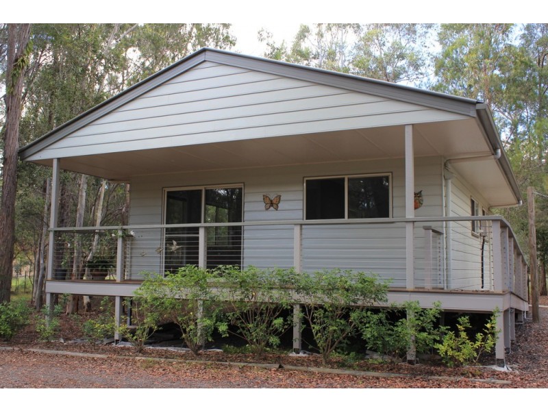 93 Silverwood Dr, Cooroibah QLD 4565