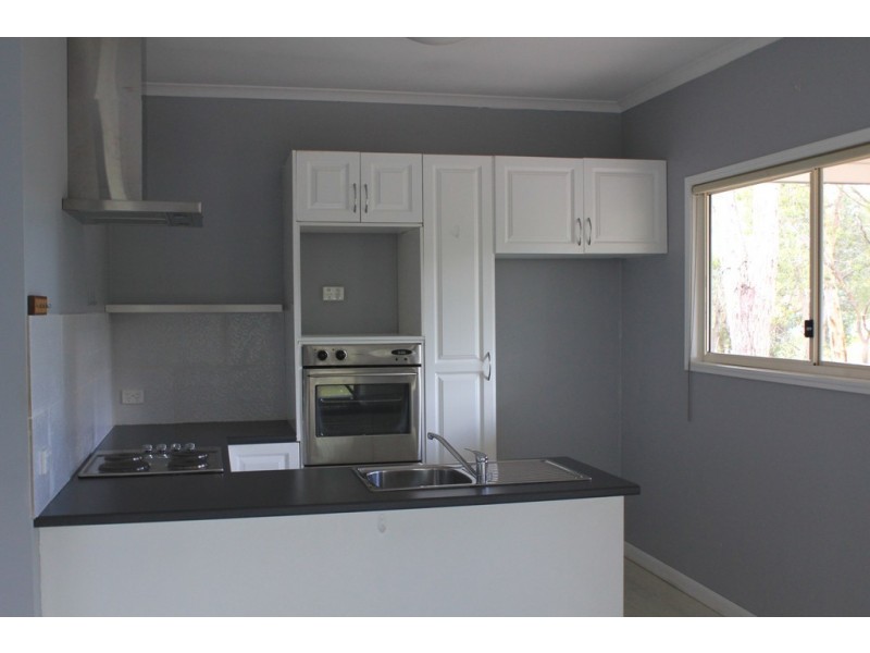 93 Silverwood Dr, Cooroibah QLD 4565