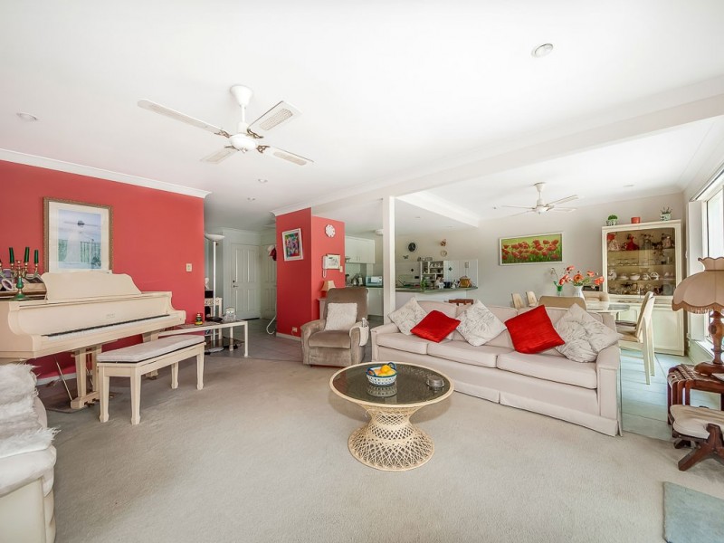 Unit 2,    5 Ketch Place         “L’avenir”, Noosaville QLD 4566