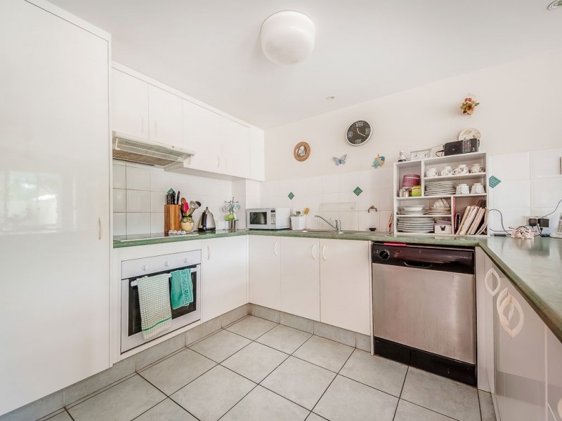 Unit 2,    5 Ketch Place         “L’avenir”, Noosaville QLD 4566