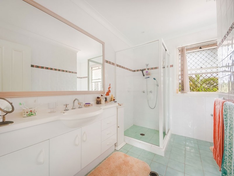 Unit 2,    5 Ketch Place         “L’avenir”, Noosaville QLD 4566