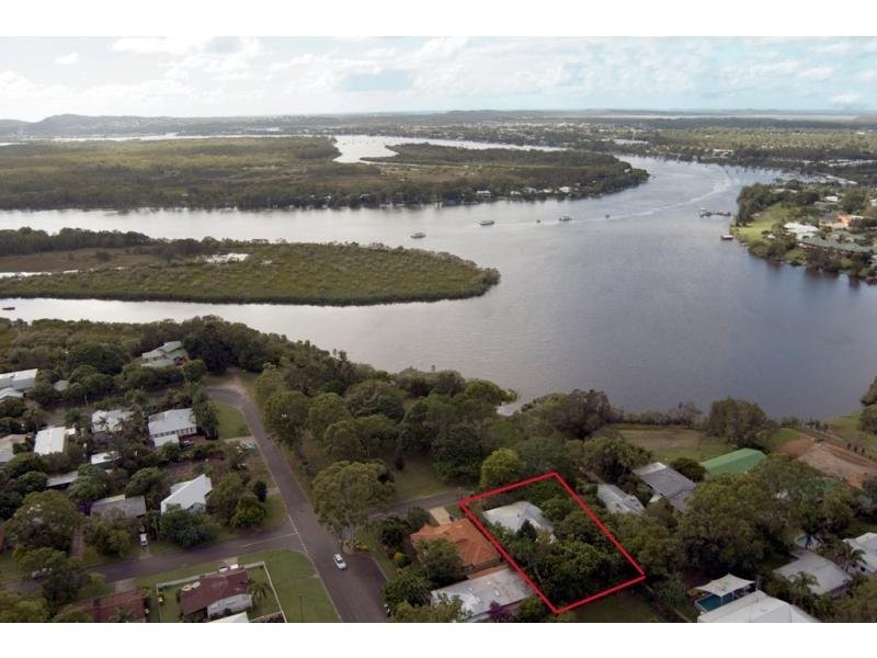 18 Hay Street, Tewantin QLD 4565