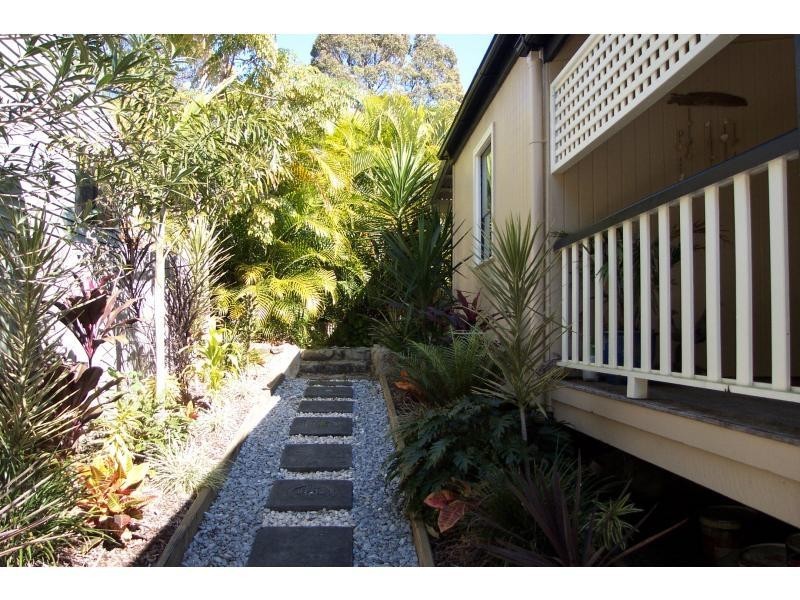 4 Pines Avenue, Cooroibah QLD 4565