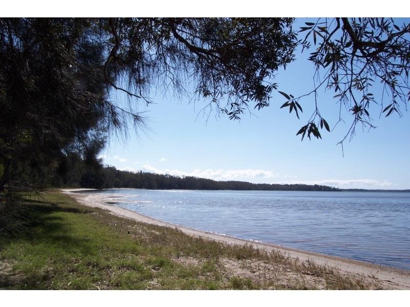 4 Pines Avenue, Cooroibah QLD 4565