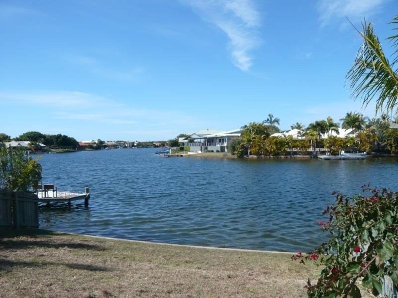 6 Mermaid Quay, Noosa Waters QLD 4566