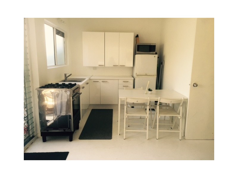 43 Lake Entrance Boulevard, Noosaville QLD 4566