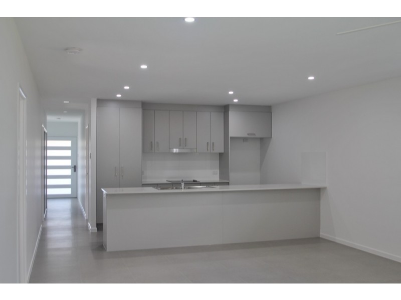 33 Koel Cct, Peregian Springs QLD 4573