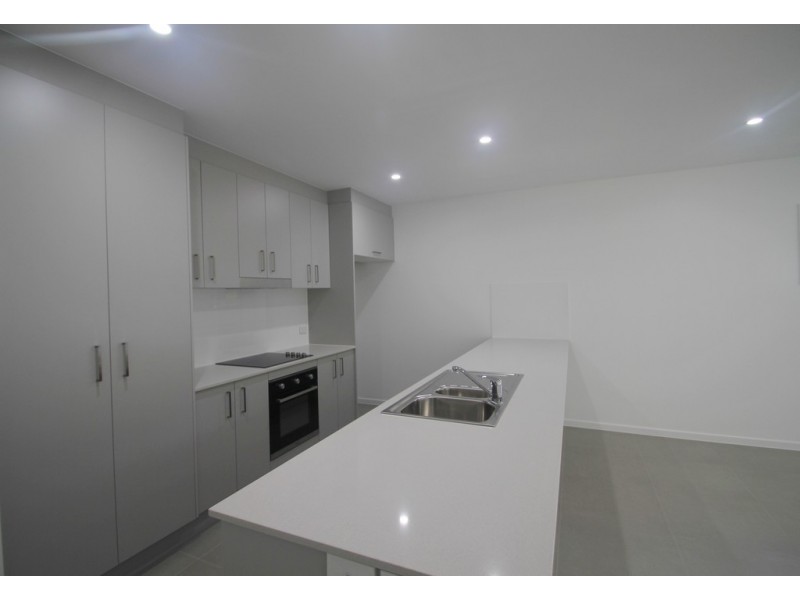 33 Koel Cct, Peregian Springs QLD 4573