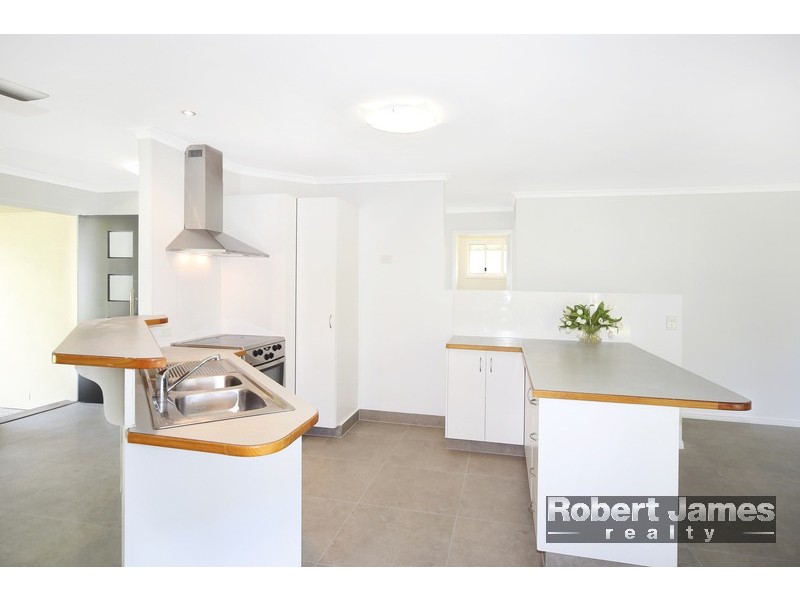 25 Misty Lane, Cooroibah QLD 4565