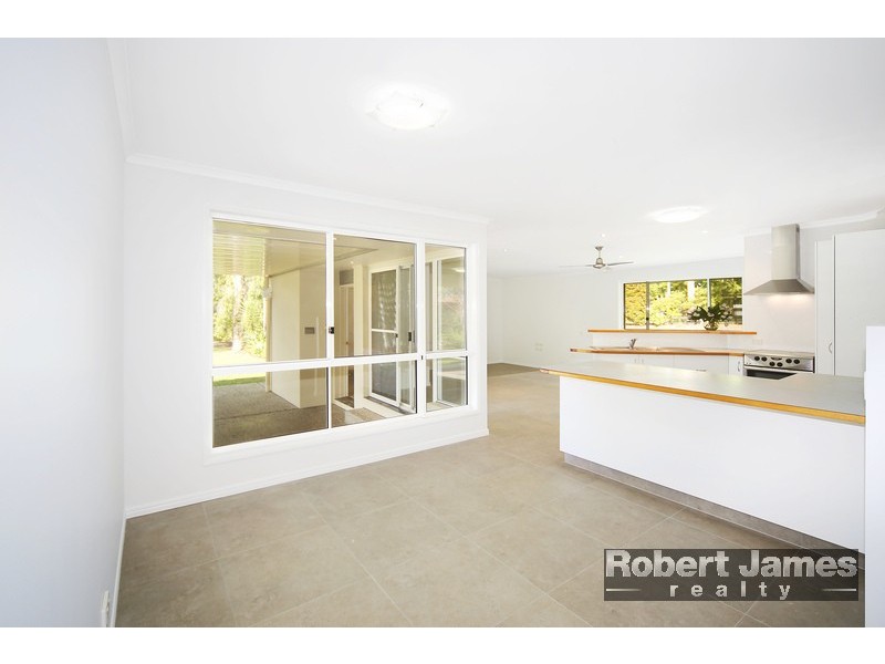25 Misty Lane, Cooroibah QLD 4565