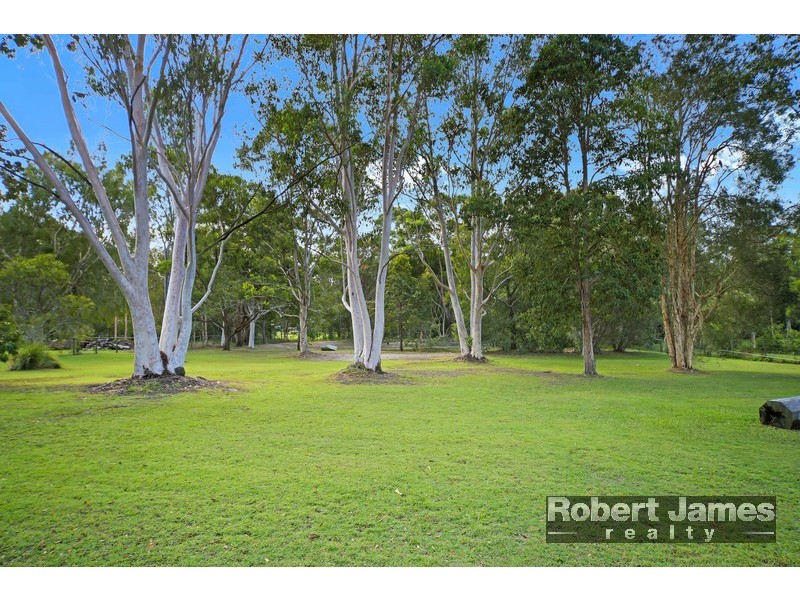 25 Misty Lane, Cooroibah QLD 4565