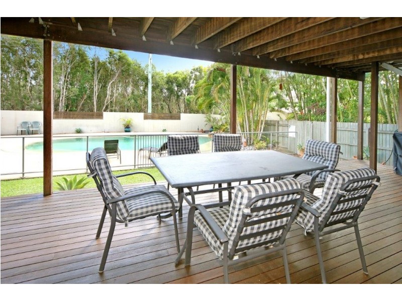 27 Hooper Crescent, Tewantin QLD 4565