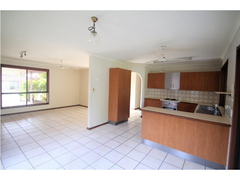 18 Elkhorn Drive, Tewantin QLD 4565