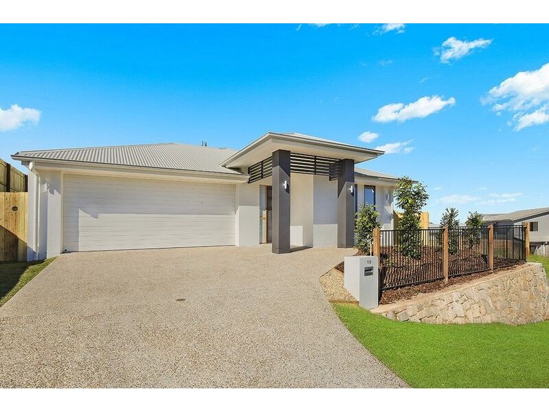 10 Majella Cl, Peregian Springs QLD 4573