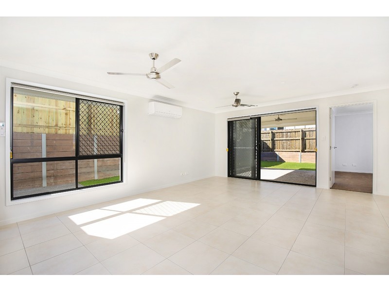 10 Majella Cl, Peregian Springs QLD 4573