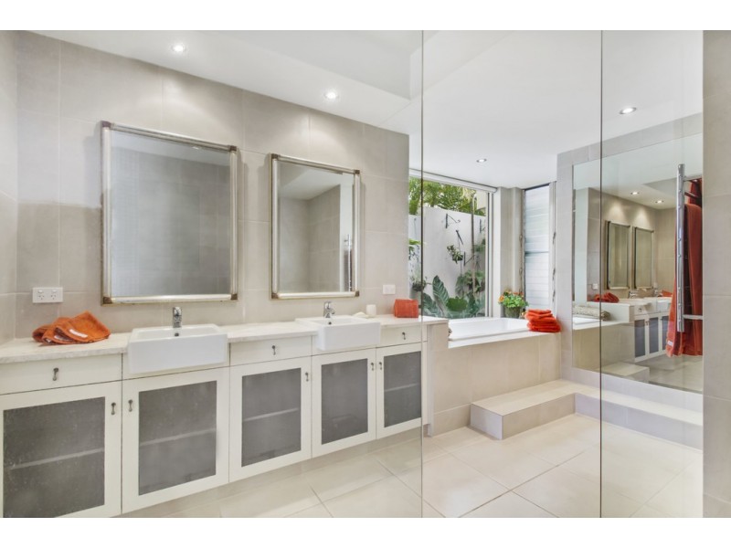 526 Noosa Springs Drive, Noosa Springs QLD 4567