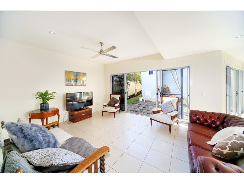 38 Crestview Drive, Peregian Springs QLD 4573