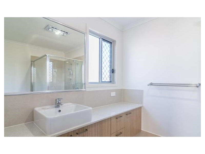 25 Silver Wattle Gr, Peregian Springs QLD 4573