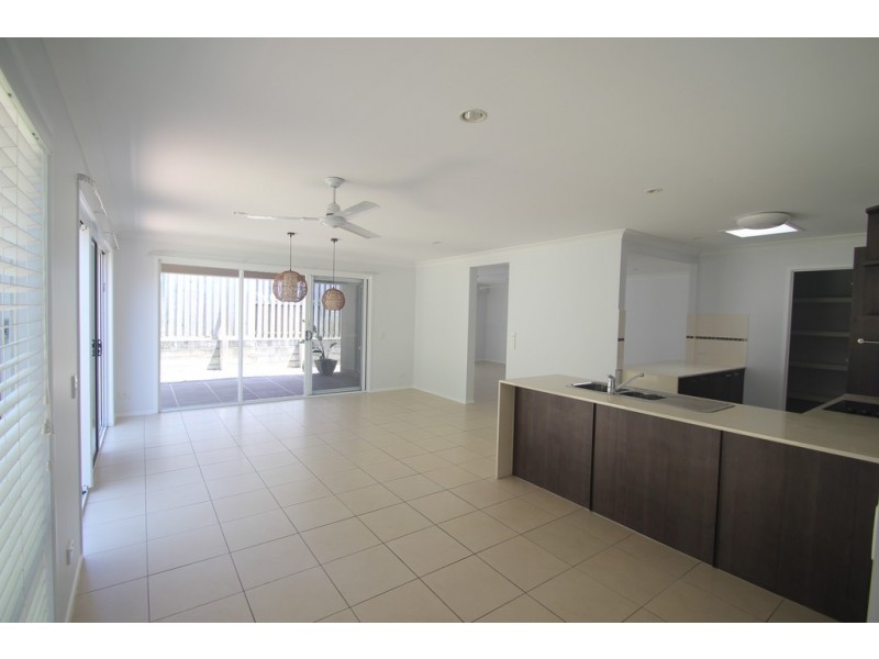 9 Kingsmill Cct, Peregian Springs QLD 4573