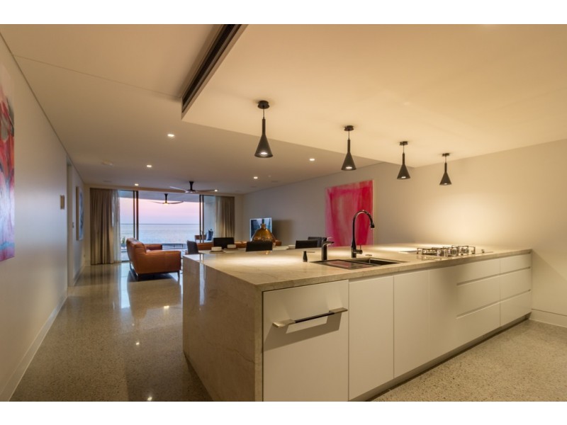 19/36 Woodcliffe Cresent, Woody Point QLD 4019